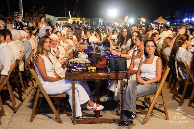 حضور حاشد وأجواء غنائية تفاعلية  مميزة في ليلة "خلينا نغني" ضمن فعاليات "صيداويات 2026"