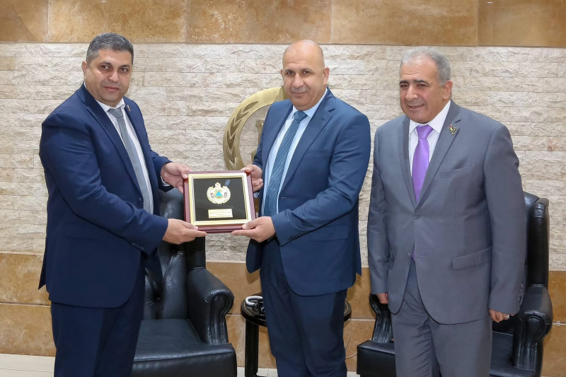 السفير الأسعد واللواء ثوابتة يزوران المدير العام لـ"الدفاع المدني اللبناني"