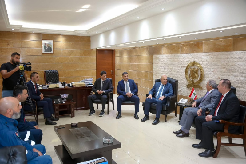 السفير الأسعد واللواء ثوابتة يزوران المدير العام لـ"الدفاع المدني اللبناني"