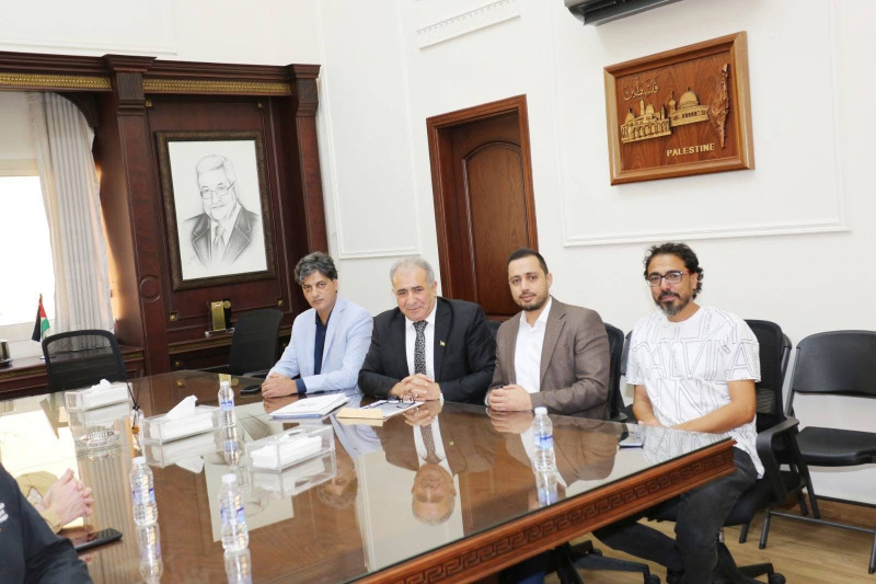 السفير الاسعد يلتقي وفداً من المنظمات البولندية للمساعدات الانسانية