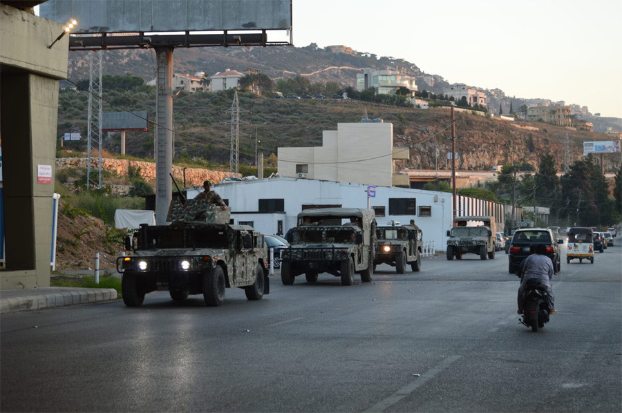 الجيش يوقف 49 شخصاً في عمليات أمنية بمناطق عدة