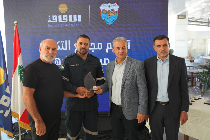 معاهد "الآفاق" في صيدا تكرّم مجتمع التكافل تقديراً لدورهم في مساندة ضيوف عاصمة الجنوب
