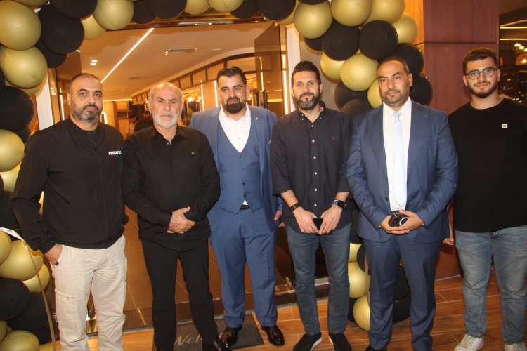 افتتاح مطعم Candele Resto Lounge في صيدا بحضور حشد من الفاعليات