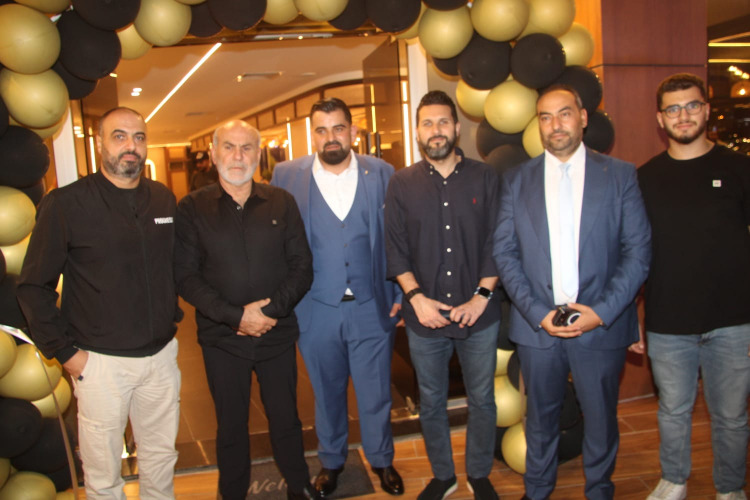 افتتاح مطعم Candele Resto Lounge في صيدا بحضور حشد من الفاعليات