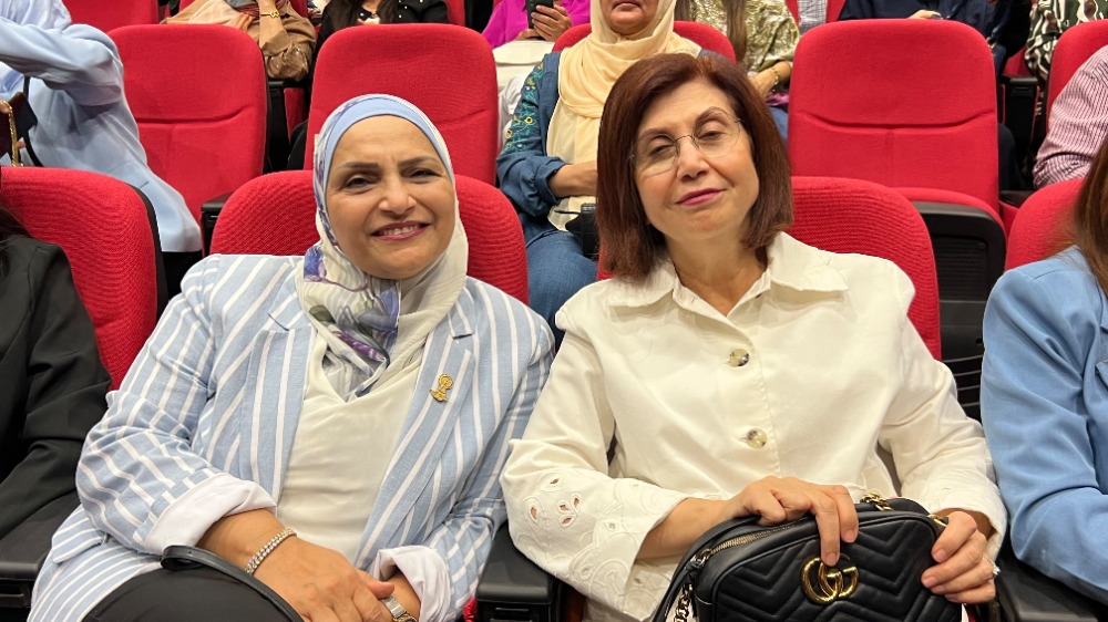 برعاية الوزيرة كرامي ومشاركة الحريري وسعد.. "العمانية النموذجية الرسمية" تحتفل بتخريج الدفعة العاشرة: "جيل لا ينكسر.. وطن لا يموت"