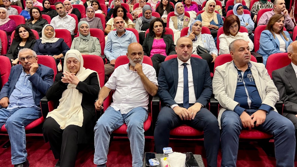 برعاية الوزيرة كرامي ومشاركة الحريري وسعد.. "العمانية النموذجية الرسمية" تحتفل بتخريج الدفعة العاشرة: "جيل لا ينكسر.. وطن لا يموت"