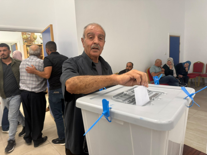 بإشراف دائرة شؤون اللاجئين بـ"منظمة التحرير الفلسطينينة".. انتخاب لجنة شعبية جديدة لخدمات دير عمار