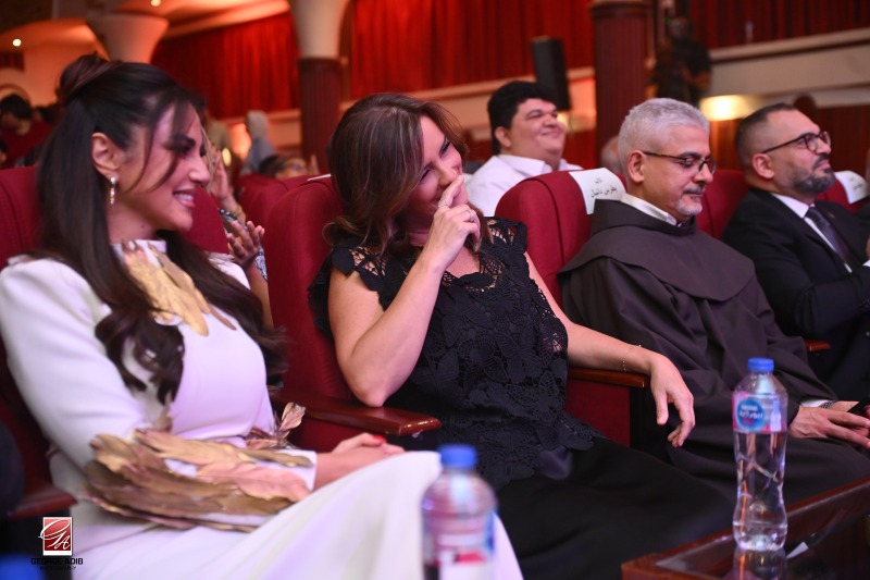 درة تحصد جائزة مهرجان "جيلنا" تقديرًا لمسيرتها وأعمالها الفنية