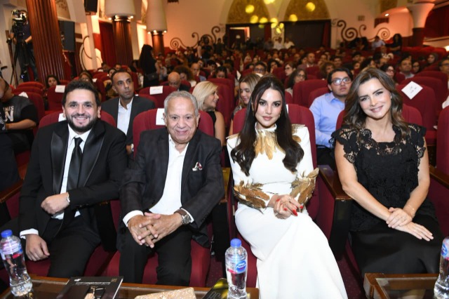 درة تحصد جائزة مهرجان "جيلنا" تقديرًا لمسيرتها وأعمالها الفنية