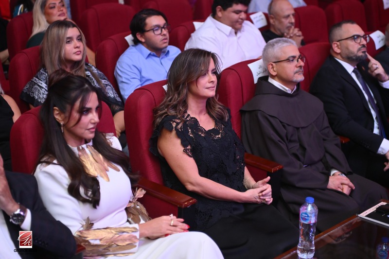 درة تحصد جائزة مهرجان "جيلنا" تقديرًا لمسيرتها وأعمالها الفنية