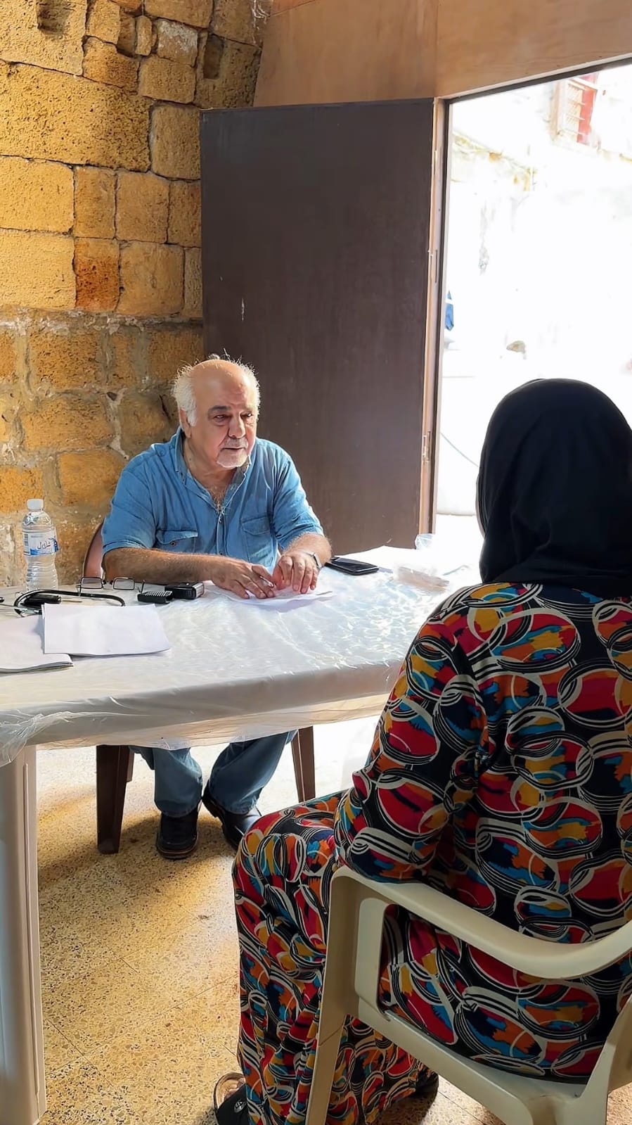 "جمعية إنسان الغد" و"مؤسسة مرجان الخيرية" تنظمان عيادة نقّالة في سينما أمبير لإيصال الرعاية الصحية إلى من يحتاجها