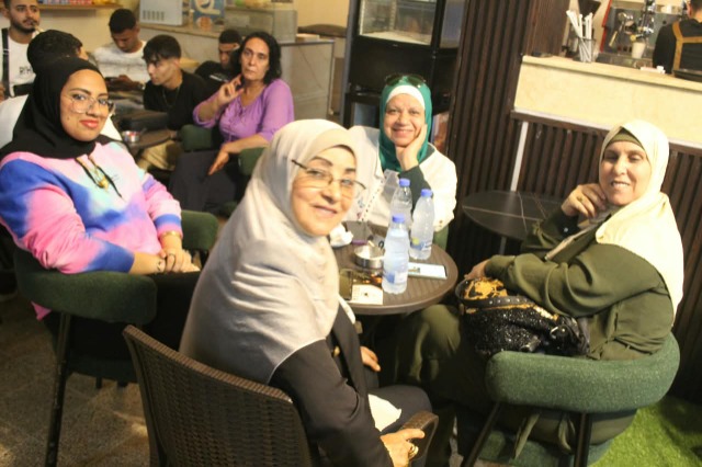 أمسية شعرية تضئ سماء صيدا في BREAK CAFE