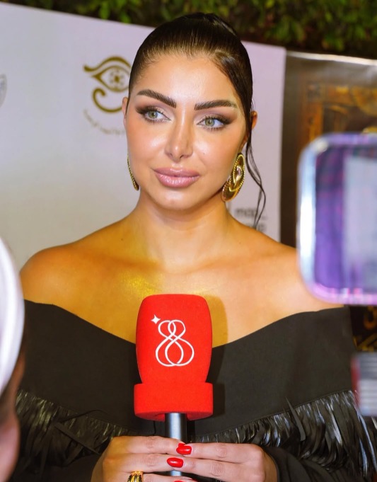 كلوديا حنا تخطف الأنظار في مهرجان بردية السينمائي.. إطلالة أنيقة وترحاب لافت بعضويتها بلجنة التحكيم