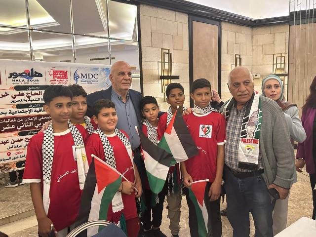 نادي الجليل الفلسطيني - مخيم برج الشمالي يشارك بإعلان افتتاح معرض الكتاب بمركز الاستراحه بمدينة صور