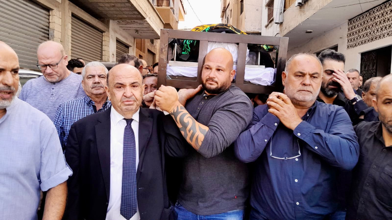 بلدة الغازية تشيّع أحمد دنش بموكب مهيب وسط مشاركة حاشدة من الفاعليات والأهالي