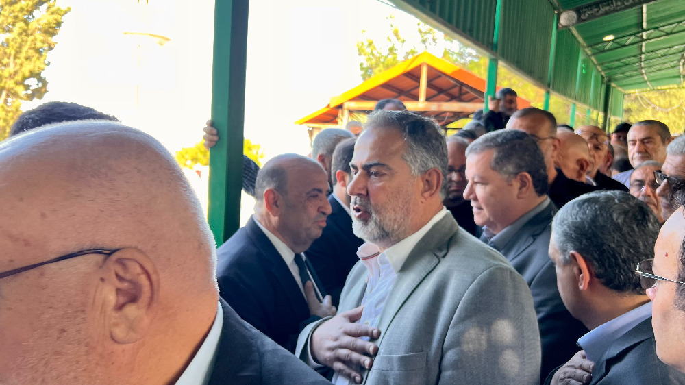 بلدة الغازية تشيّع أحمد دنش بموكب مهيب وسط مشاركة حاشدة من الفاعليات والأهالي