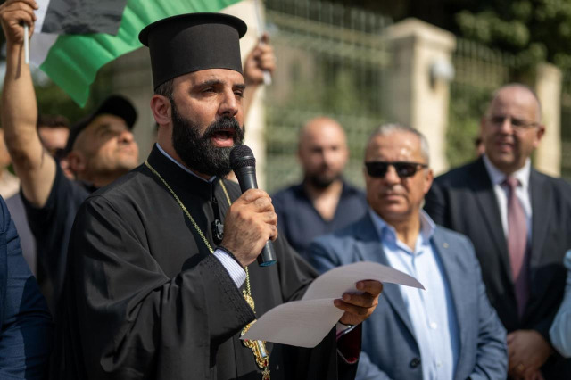 الرئاسية العليا لشؤون الكنائس في فلسطين تنظّم وقفة تضامنية في بيت لحم تضامناً مع شهداء الكرك والأردن
