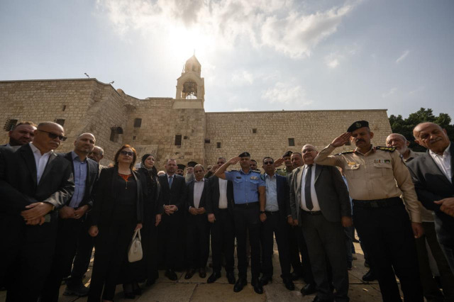 الرئاسية العليا لشؤون الكنائس في فلسطين تنظّم وقفة تضامنية في بيت لحم تضامناً مع شهداء الكرك والأردن