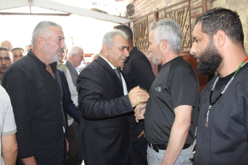 بتوجيهات من الرئيس عباس.. السفير الاسعد يعزي عائلة الشهيد علاء الدين النابلسي في مخيم البص جنوب لبنان