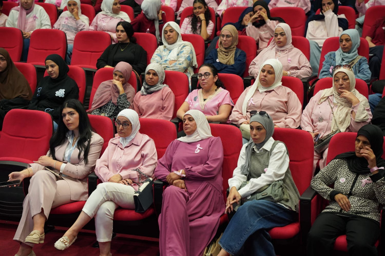 "قوتكِ بوعيكِ"... "العُمانيّة" تنشر الوعي بسرطان الثدي تحت شعار "Think Pink"