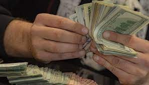 كيف اقفل دولار السوق السوداء مساء اليوم؟