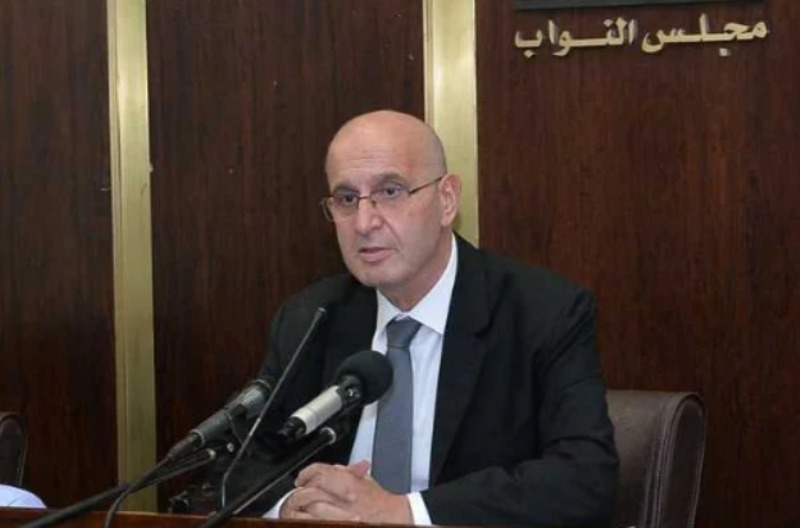 النائب عراجي: بداية التلقيح بـ"استرازنيكا" ستبدد الخوف منه
