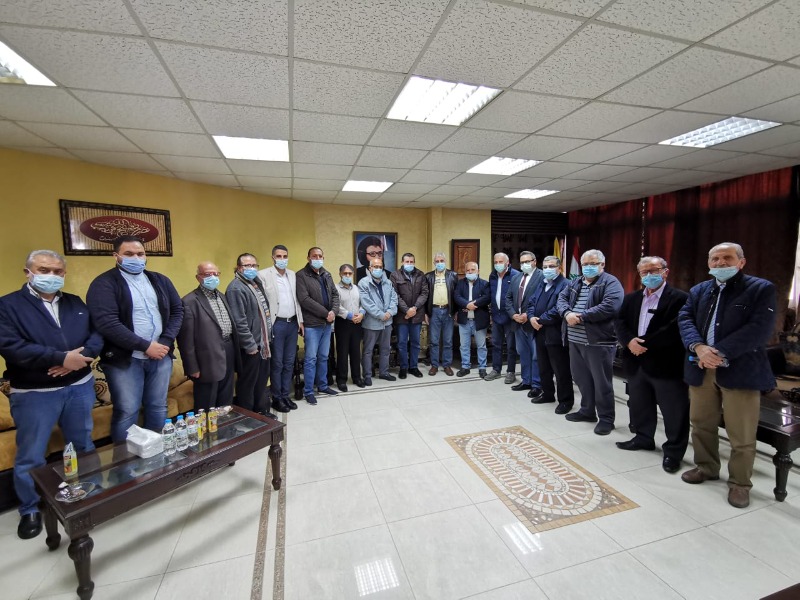 "حزب الله" التقى وفداً من مخاتير مدينة صيدا: ليتحمل الجميع مسؤوليته في معركة المواجهة الاجتماعية