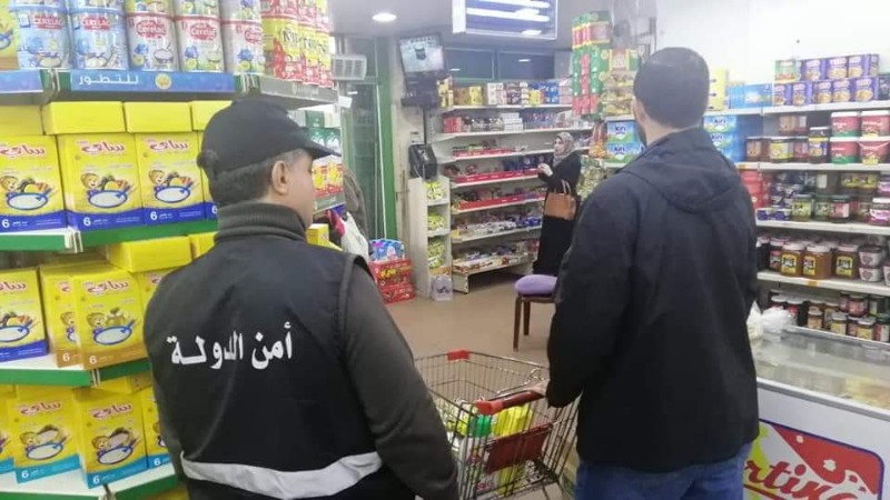 تسطير 4 محاضر ضبط بحق ثلاث محطات وقود في صور ومحل في الشهابية