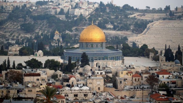 الاحتلال يُقرر منع الفلسطينيين من الدخول عبر باب العامود يوم 28 رمضان