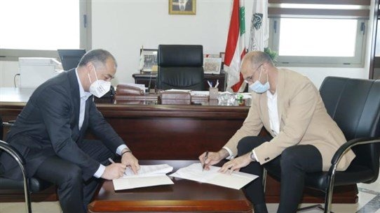 توقيع اتفاقية لتأمين 20 ألف وحدة من لقاح فايزر للمستشفى اللبناني الكندي