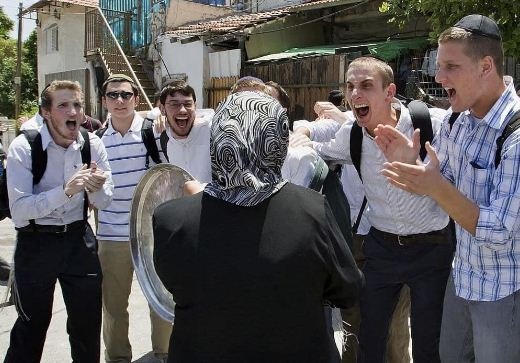 بين ثلاث قارات.. 5 شركات خفية تُموّل تهجير الفلسطينيين من الشيخ جراح