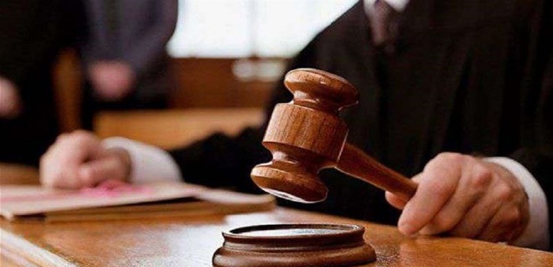 3 قرارات قضائية.. إلزام مصرفَين تحويل مبالغ بالدولار إلى طلاب في الخارج