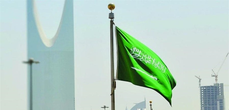 بعد الإمارات هل تعيد السعودية النظر في قراراتها تجاه لبنان؟