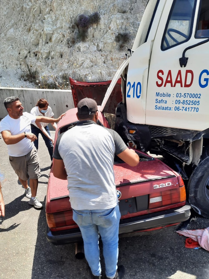 بالصورة - حادث مروع على طريق شكا كفرحزير