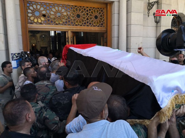 تشييع جثمان أحمد جبريل إلى مثواه الأخير في دمشق