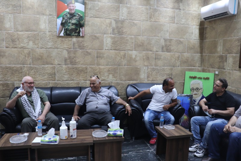 اللِّواء عبد الله يستقبل وفدًا من الاتحاد الفلسطيني لكرة القدم في صور