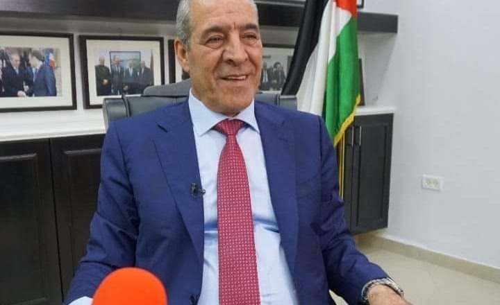 حسين الشيخ لموقع اميركي يعتذر لعائلة بنات ويقول نحن سلطة بلا سلطة