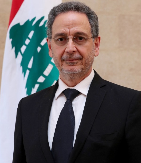 وزير الاقتصاد طلب تخفيض الاسعار قبل صباح الغد مع انخفاض سعر الصرف وأقصى العقوبات للمتلاعبين بالاسعار