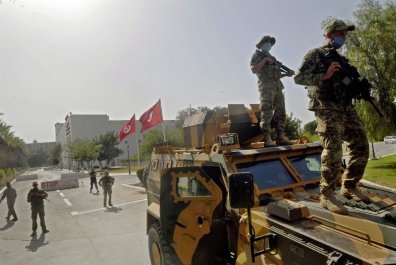 «انقلاب» تونس في عيون العالم: واشنطن قلقة على الصحافة
