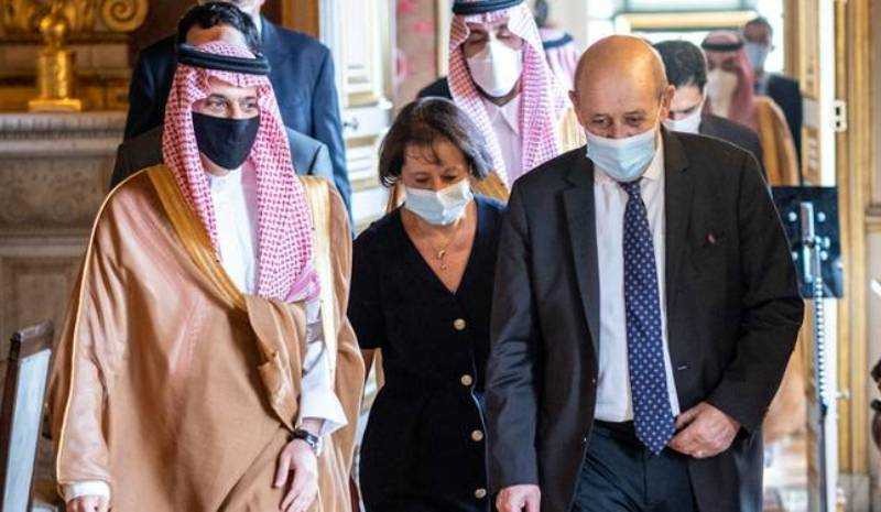 فرنسا والسعودية تشدّدان على أهمية تشكيل حكومة سريعاً