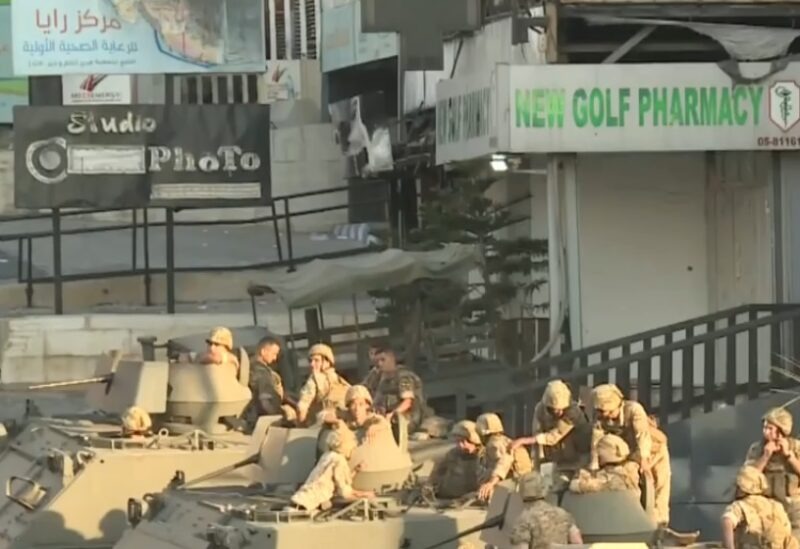 ‏قطع اوتوستراد ‎شكا بالاتجاهين عند مفرق انفه