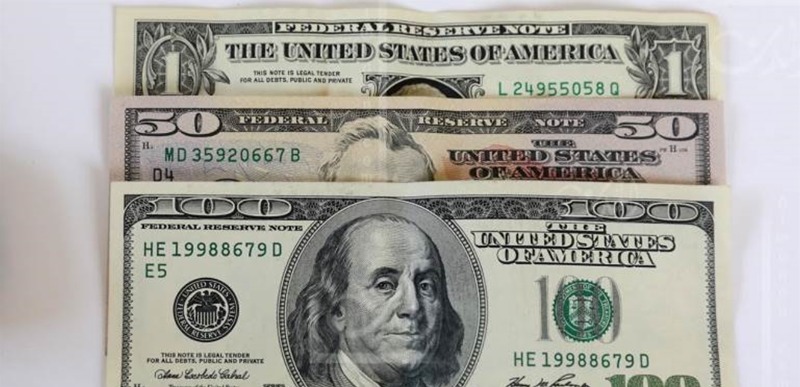 بعد انخفاضه أمس.. كيف افتتح الدولار اليوم في السوق الموازية؟