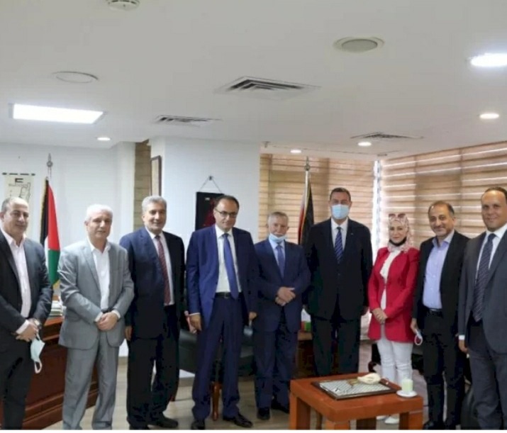 السفير دياب اللوح يستقبل وفد دائرة حقوق الانسان بمنظمة التحرير
