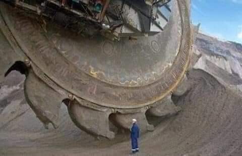 الحفارة باجر ثاني أكبر آلة صنعها الإنسان على الأرض