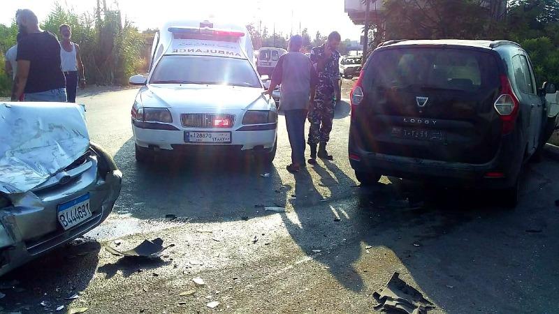 بالصورة ... إصابة رئيس مخفر مغدوشة في حادث سير في درب السيم