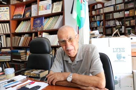 فلسطين تفقد نصفها الجميل برحيل محمود دكور