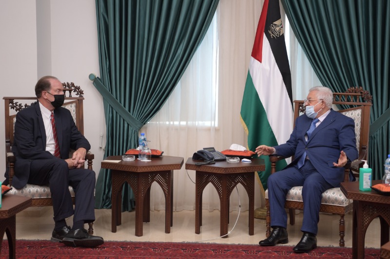 الرئيس عباس يستقبل رئيس البنك الدولي