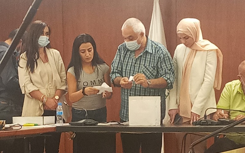 د خريباني تكسح الاصوات في انتخابات ممثل الأساتذة