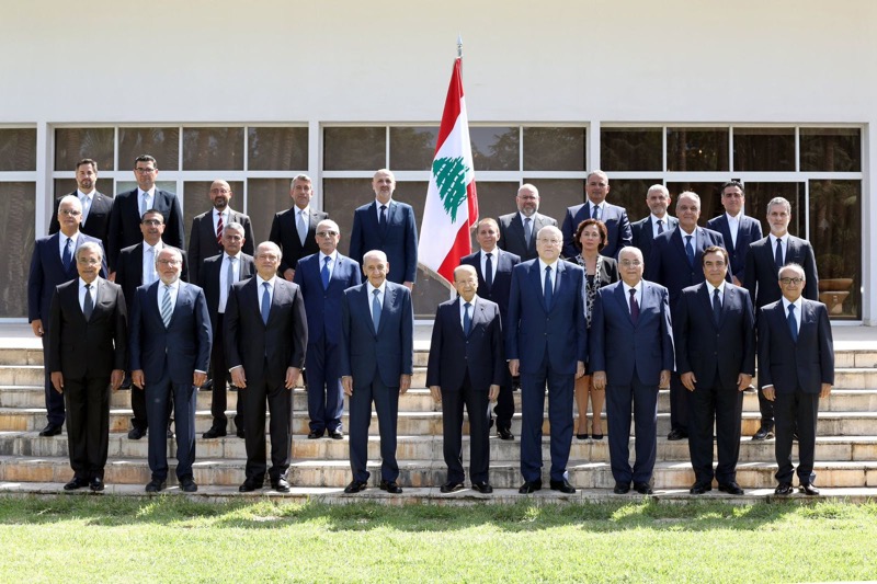 Minister’s wives» group» غروب «زوجات الوزراء»