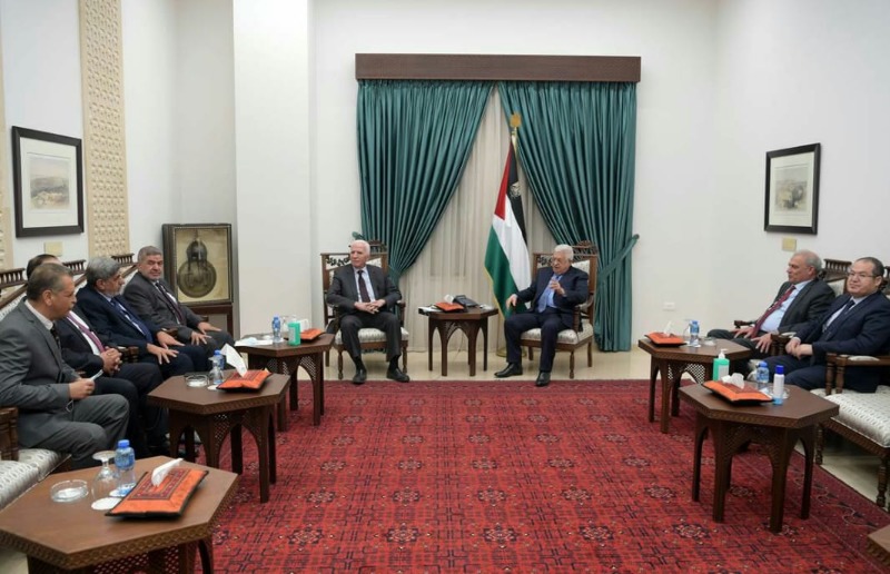الرئيس محمود عباس يلتقي لجنة إعمار مخيم اليرموك